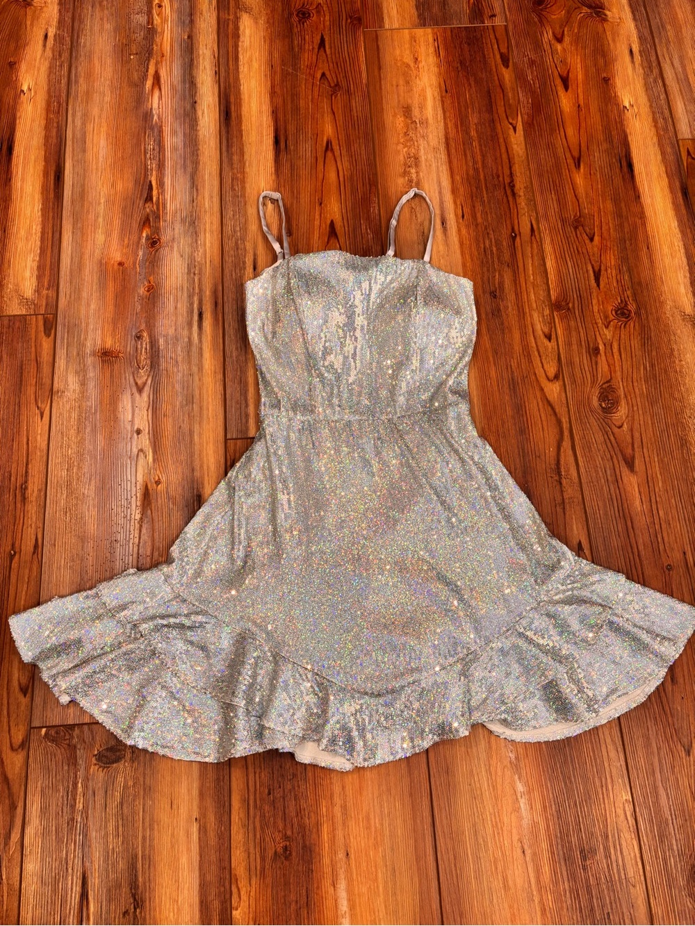 Sparkling Silver Glitter Spaghetti-Strap Dress!  Size 7.